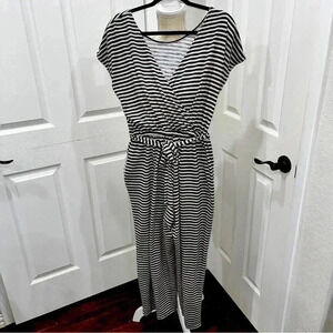 Old Navy striped grey cream belted v-neck pantsuit, romper, comfy